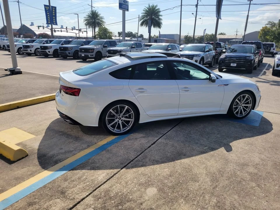 2025 Audi B10 A5 - Image 9 of 12