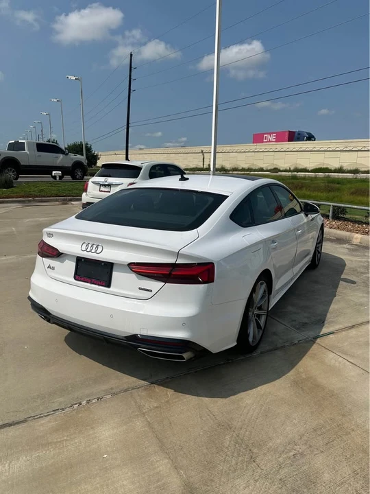 2025 Audi B10 A5 - Image 3 of 8