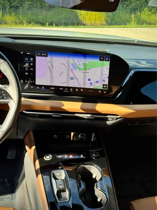 2025 Audi B10 A5 - Image 13 of 20
