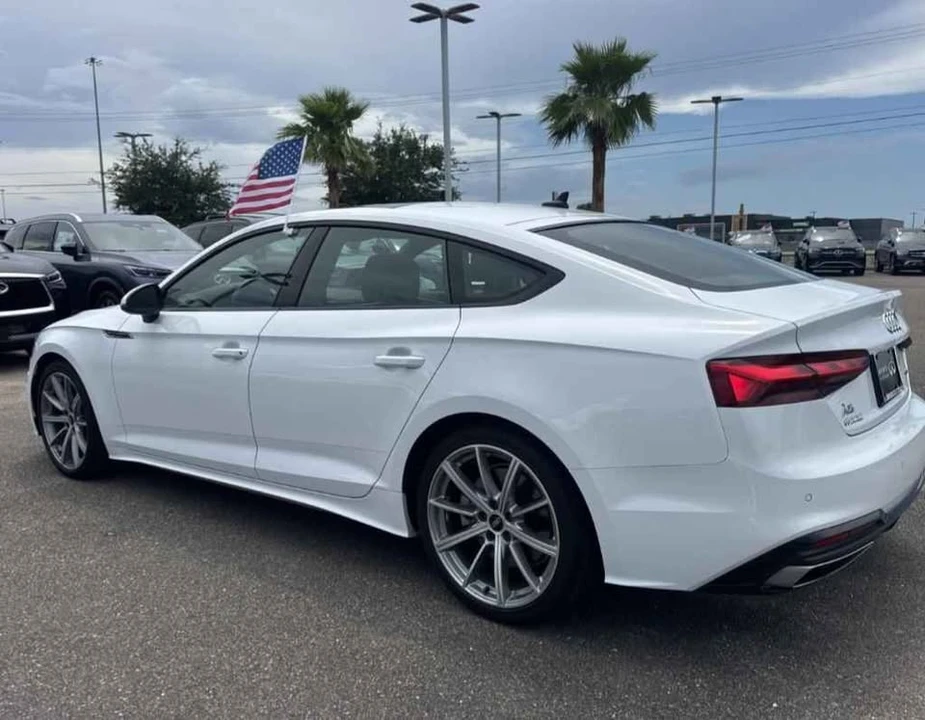 2025 Audi B10 A5 - Image 17 of 18