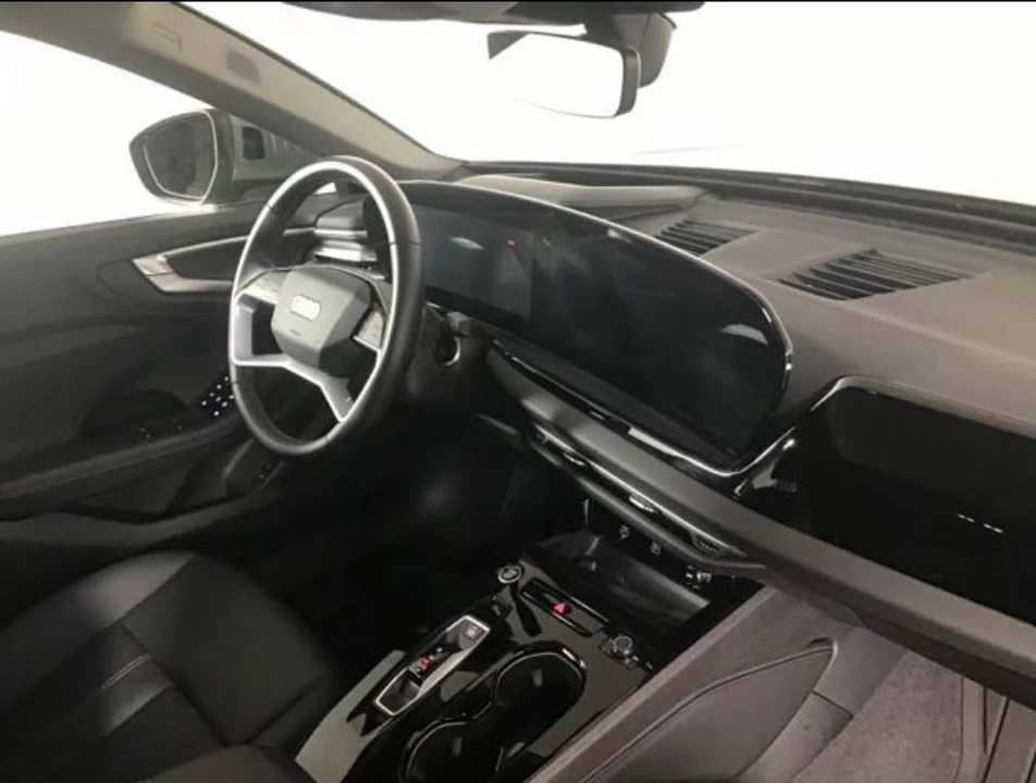 2025 Audi B10 A5 - Image 17 of 20