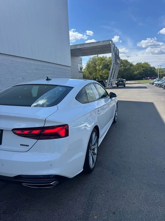 2025 Audi B10 A5 - Image 3 of 13