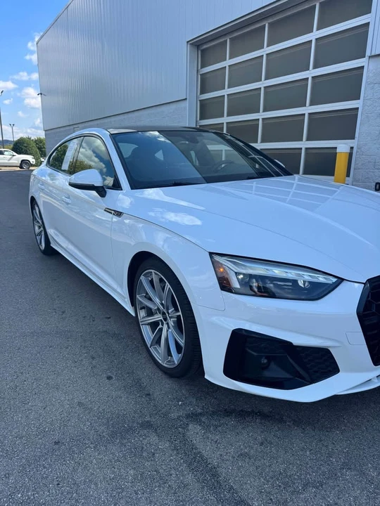 2025 Audi B10 A5 - Image 2 of 13
