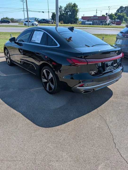 2025 Audi B10 A5 - Image 3 of 11