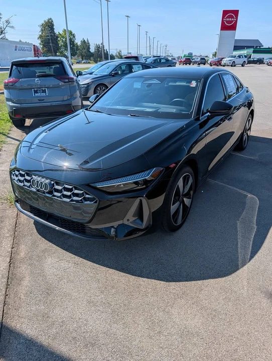2025 Audi B10 A5 - Image 2 of 11