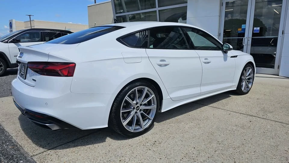 2025 Audi B10 A5 - Image 5 of 12