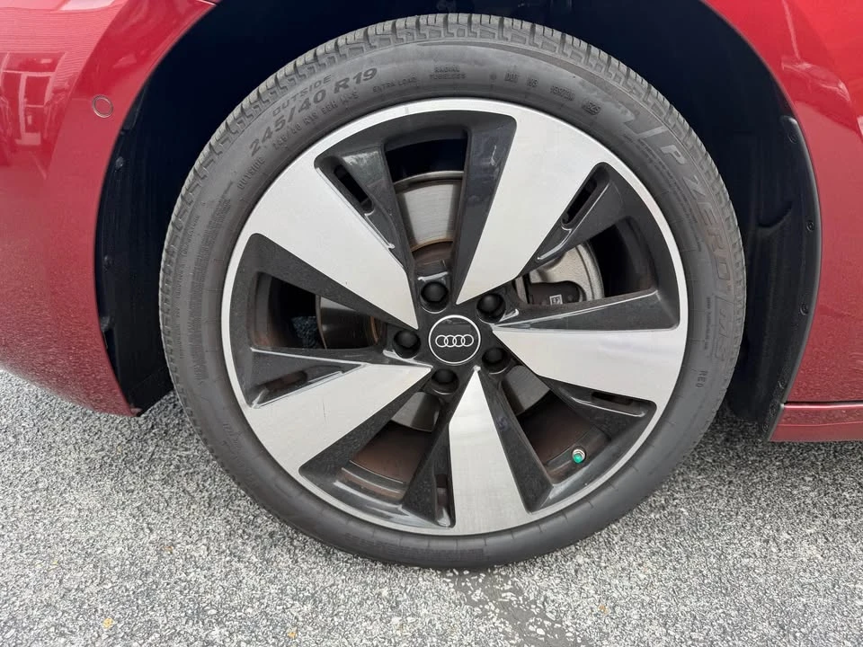 2025 Audi B10 A5 - Image 2 of 8