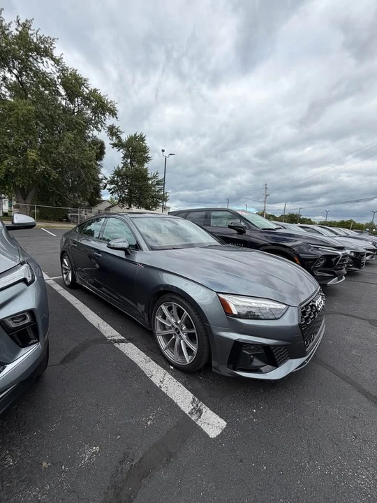 2025 Audi B10 A5 - Image 2 of 9