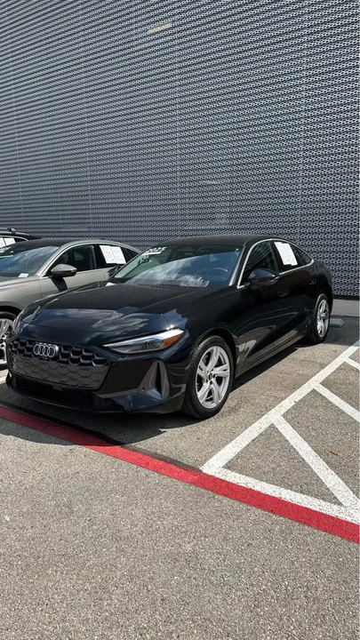 2025 Audi B10 A5 - Image 2 of 5