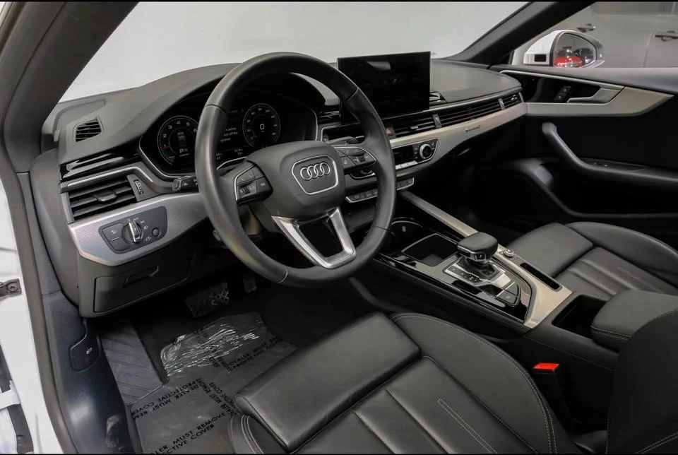 2025 Audi B10 A5 - Image 2 of 5