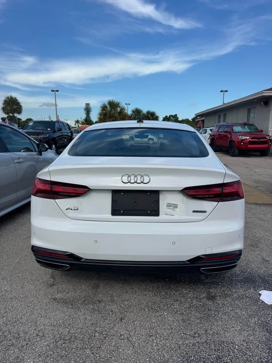 2025 Audi B10 A5 - Image 3 of 4