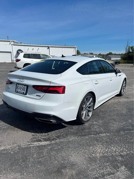 2025 Audi B10 A5 - Image 7 of 19