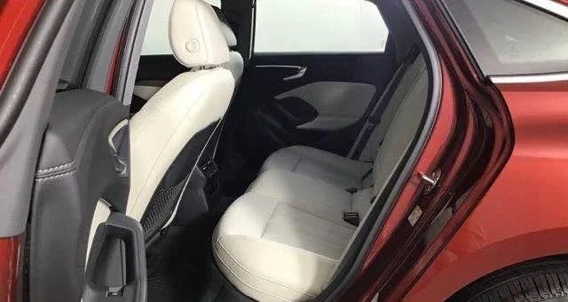 2025 Audi B10 A5 - Image 16 of 20