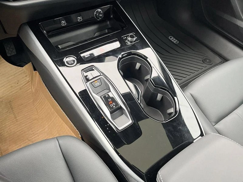 2025 Audi B10 A5 - Image 15 of 20