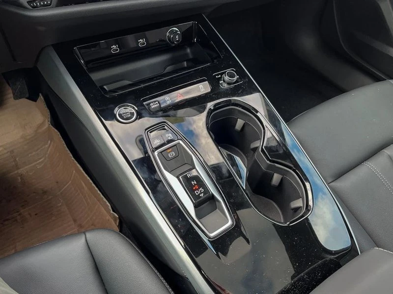 2025 Audi B10 A5 - Image 7 of 10