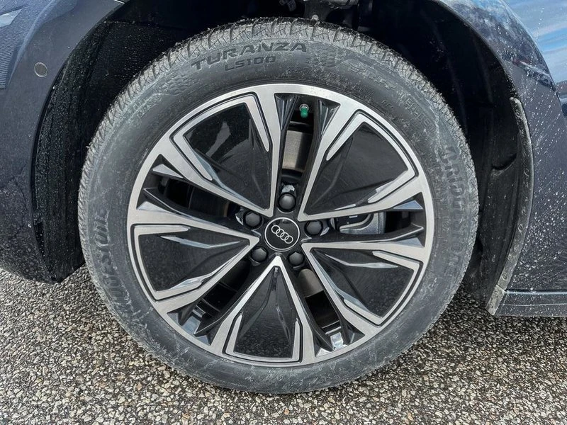 2025 Audi B10 A5 - Image 3 of 10