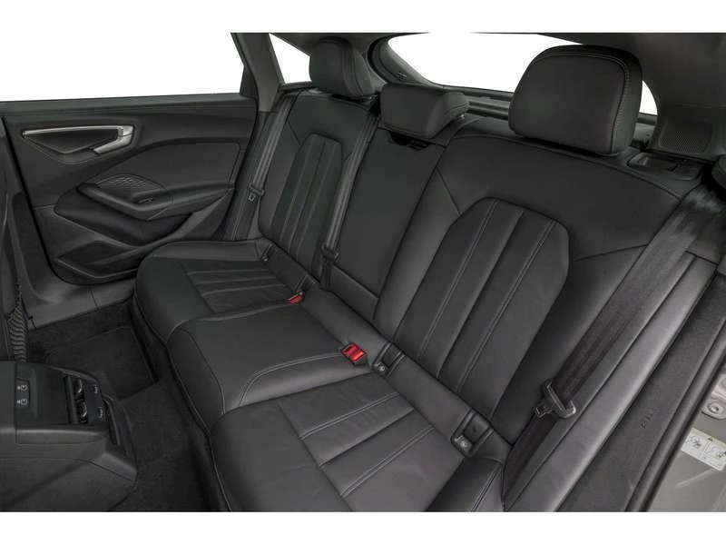 2025 Audi B10 A5 - Image 14 of 20