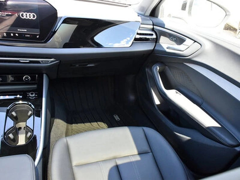 2025 Audi B10 A5 - Image 13 of 20