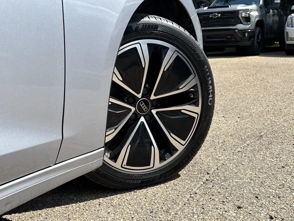 2025 Audi B10 A5 - Image 4 of 9