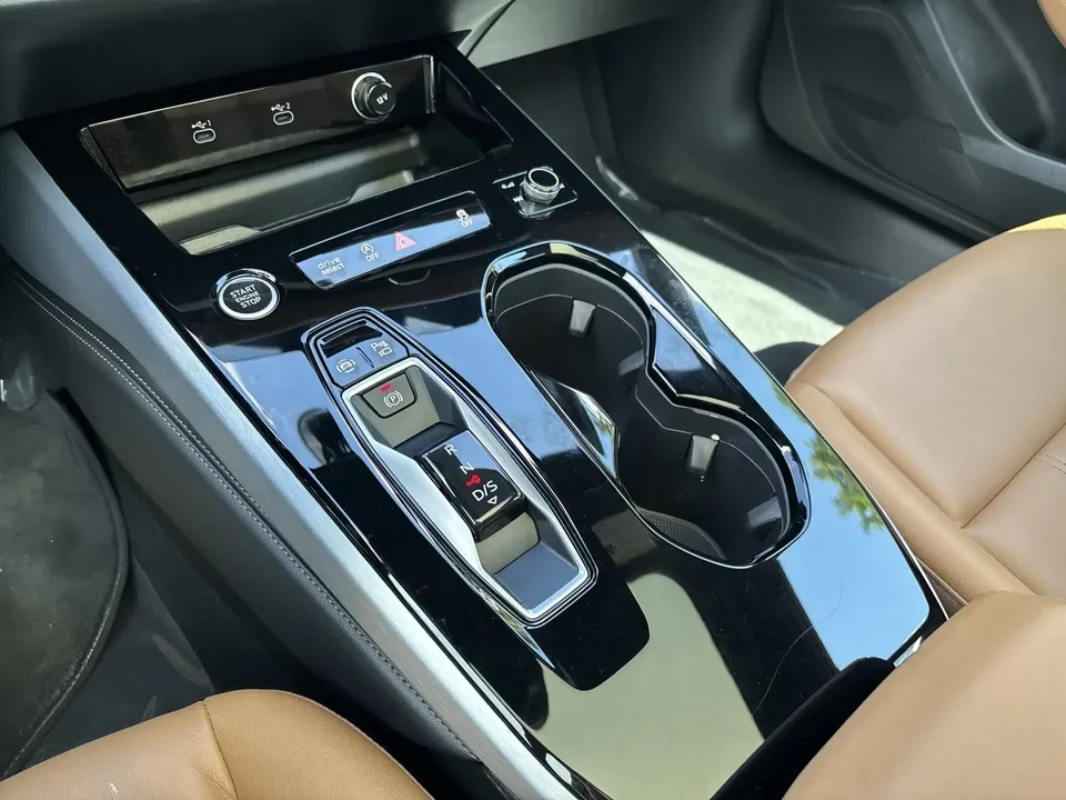2025 Audi B10 A5 - Image 9 of 9