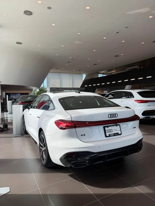 2025 Audi B10 A5 - Image 7 of 16