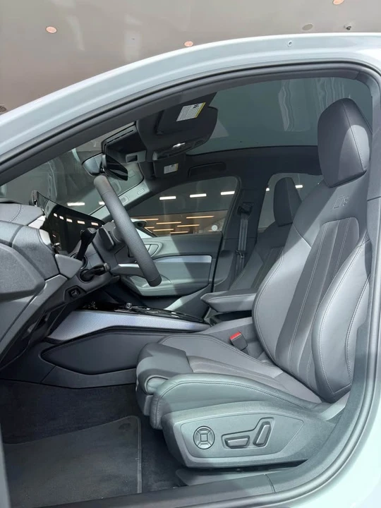 2025 Audi B10 A5 - Image 13 of 16