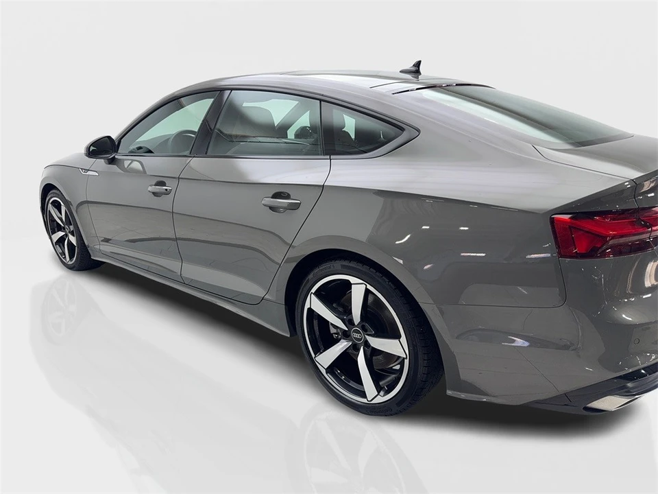 2025 Audi B10 A5 - Image 14 of 21