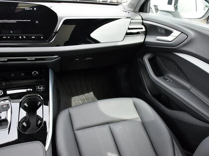 2025 Audi B10 A5 - Image 12 of 20
