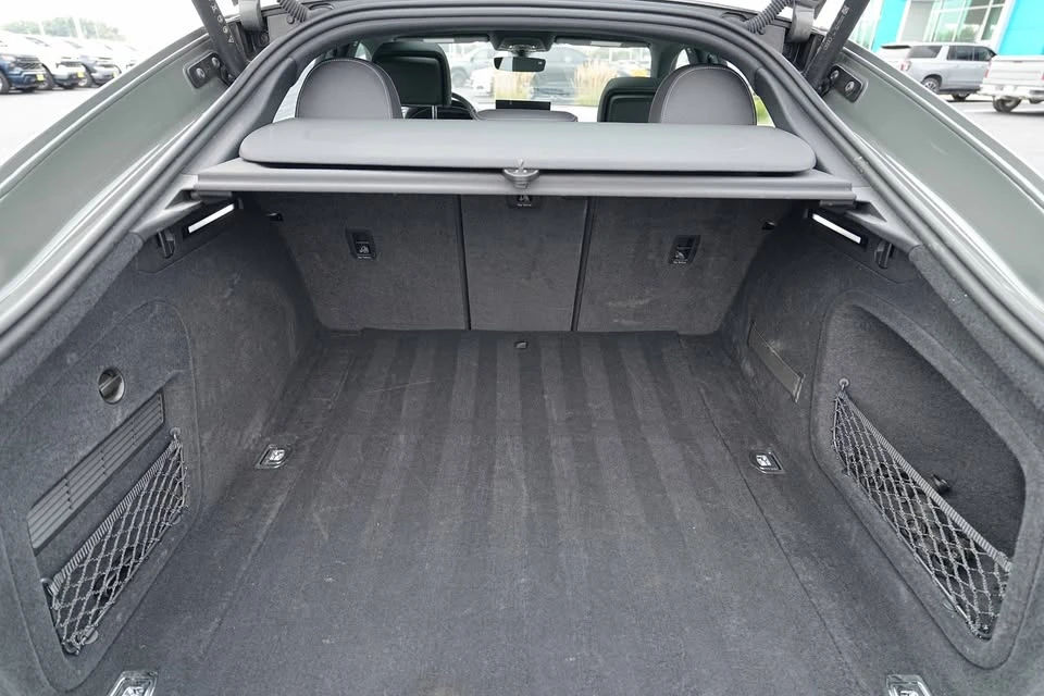 2025 Audi B10 A5 - Image 9 of 17