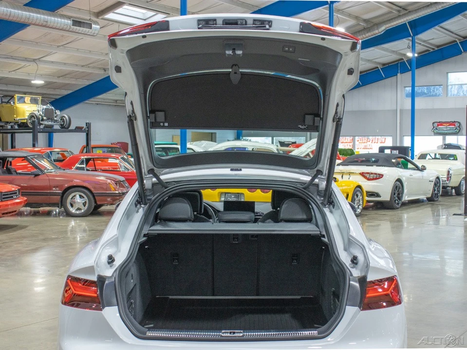 2025 Audi B10 A5 - Image 17 of 21
