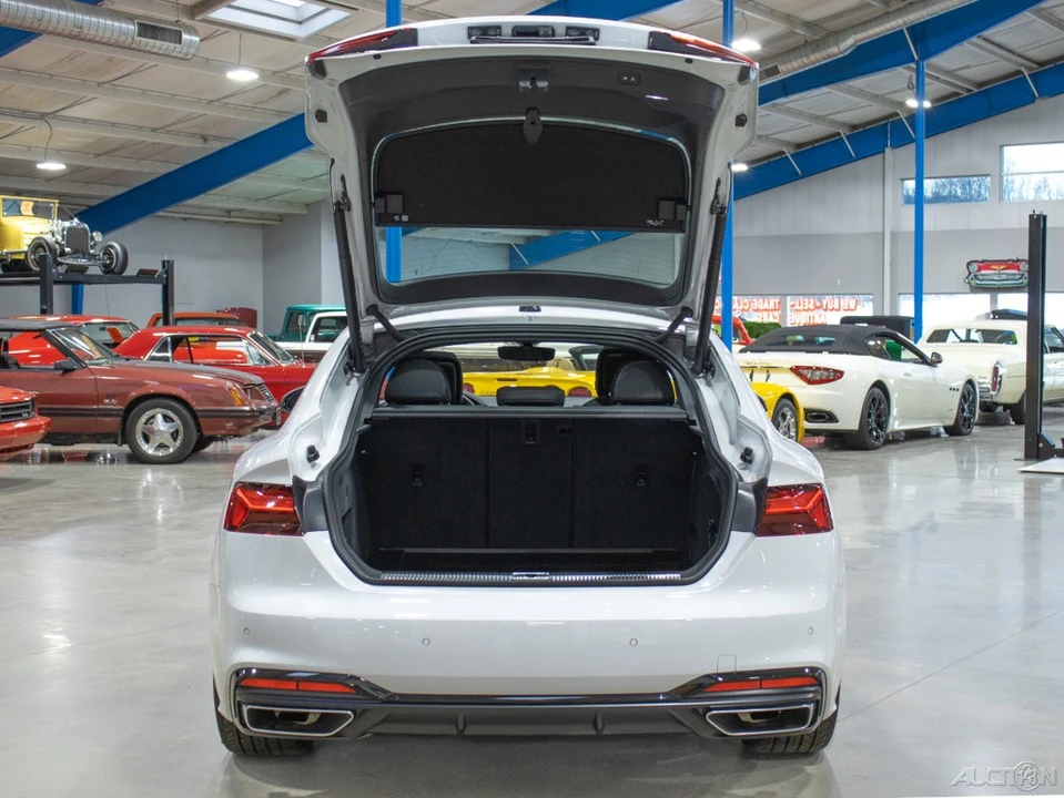 2025 Audi B10 A5 - Image 16 of 21