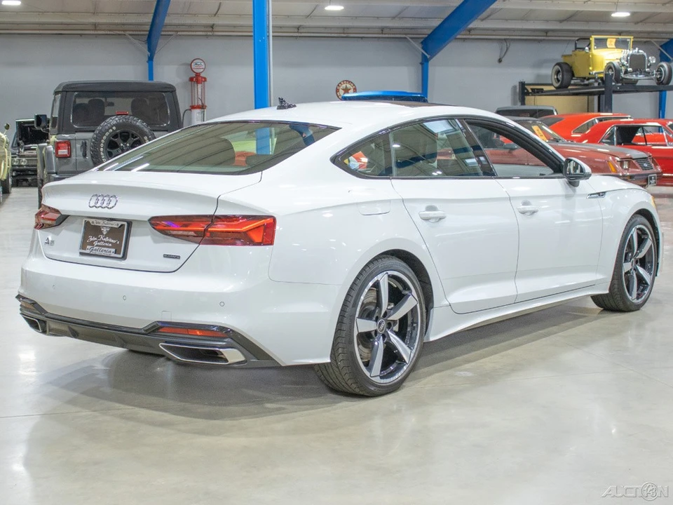 2025 Audi B10 A5 - Image 7 of 21