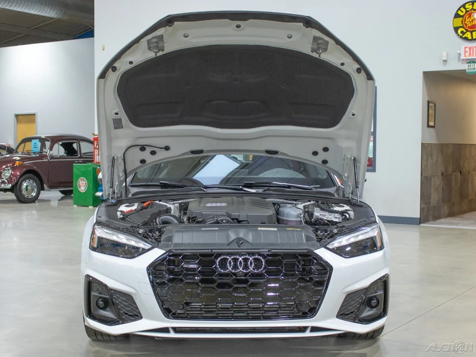 2025 Audi B10 A5 - Image 10 of 21