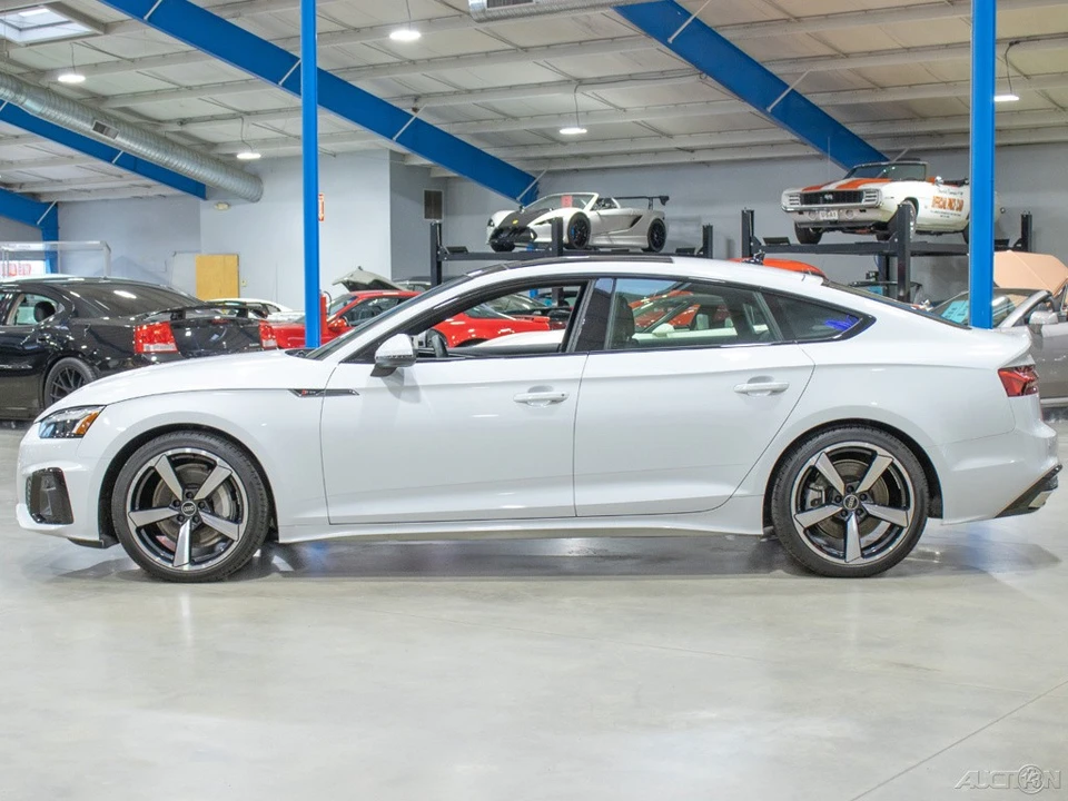 2025 Audi B10 A5 - Image 4 of 21