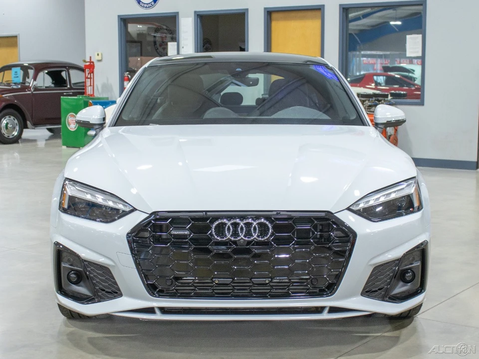 2025 Audi B10 A5 - Image 2 of 21