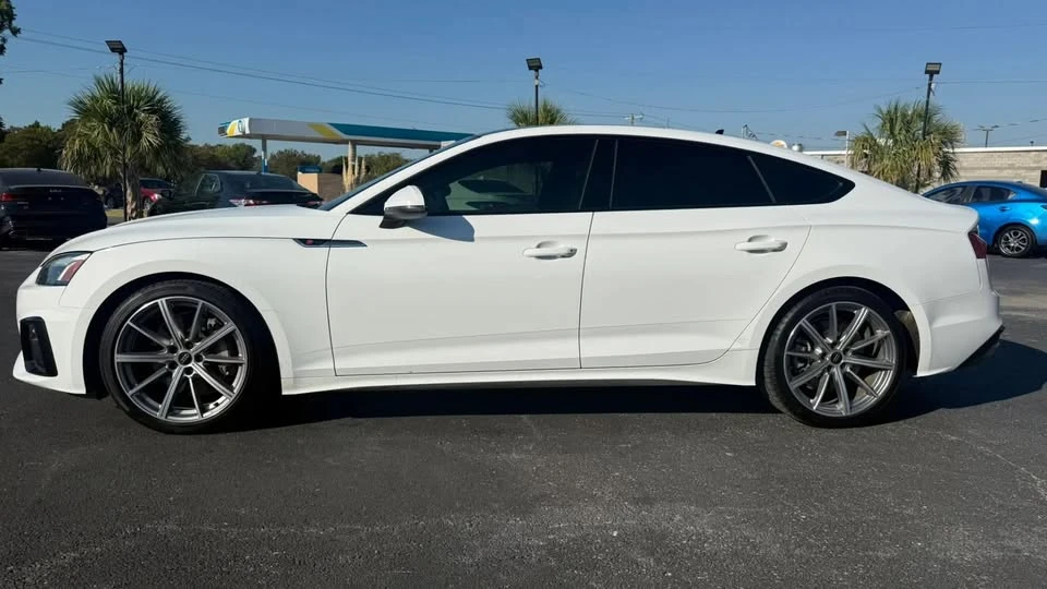 2025 Audi B10 A5 - Image 8 of 15