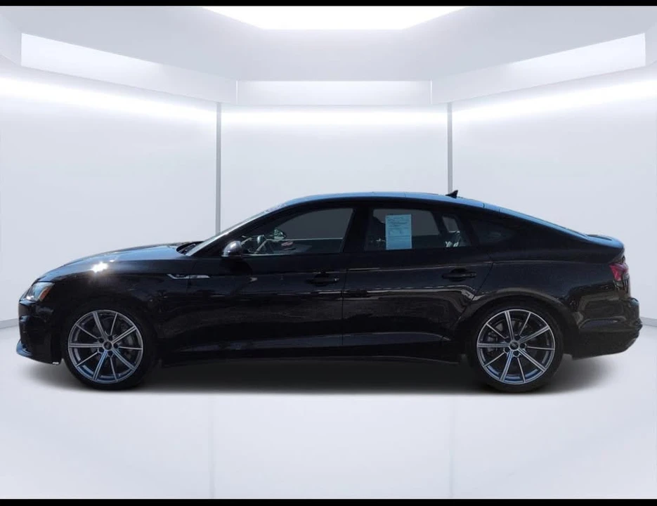 2025 Audi B10 A5 - Image 2 of 6