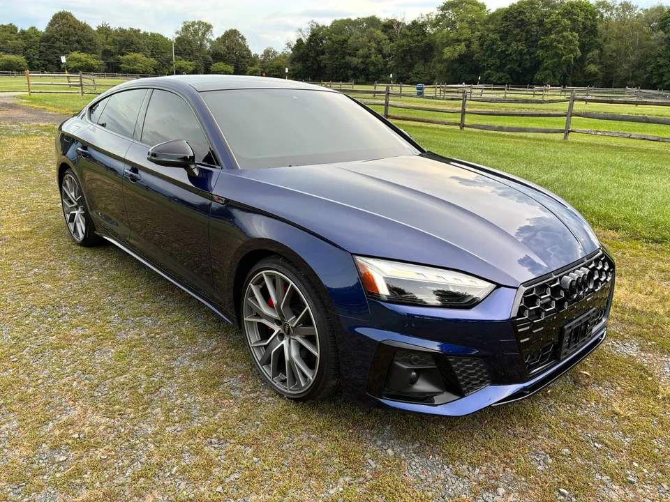 2025 Audi B10 A5 - Image 3 of 24