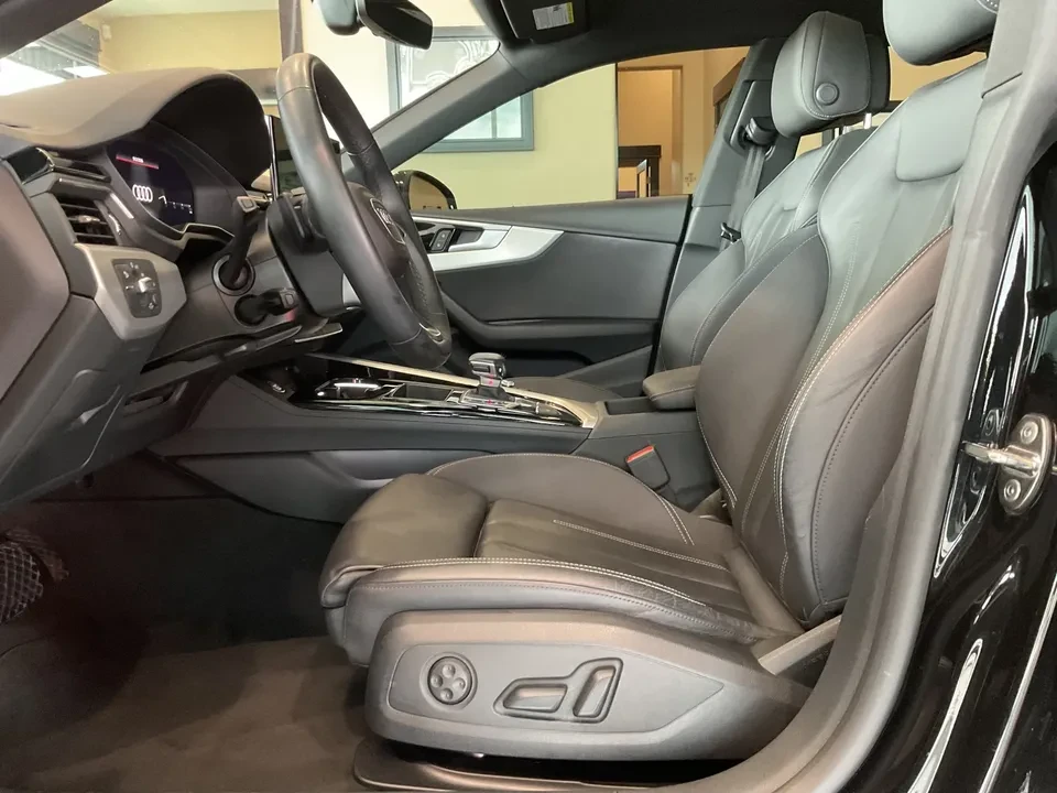 2025 Audi B10 A5 - Image 10 of 20