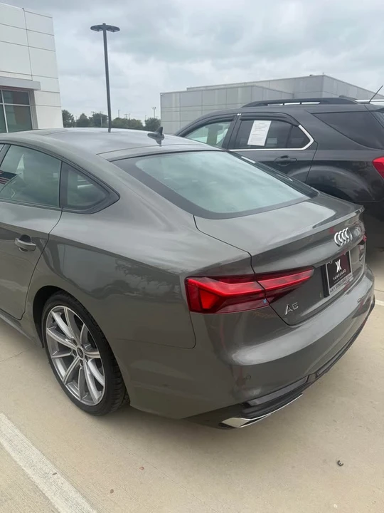 2025 Audi B10 A5 - Image 6 of 19