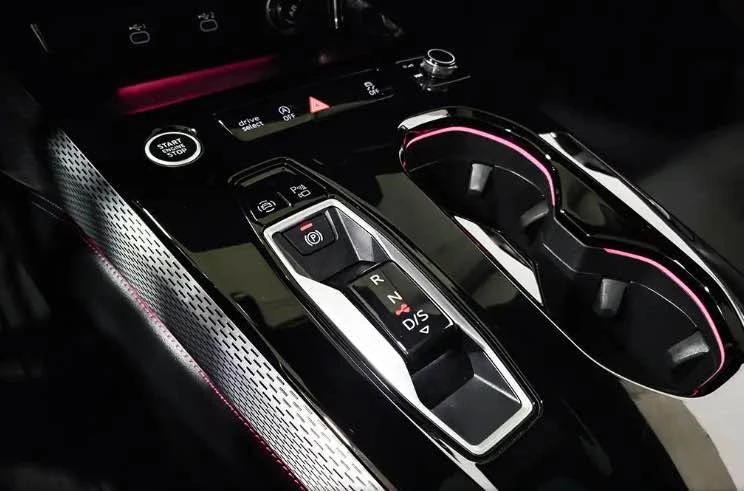 2025 Audi B10 A5 - Image 13 of 16