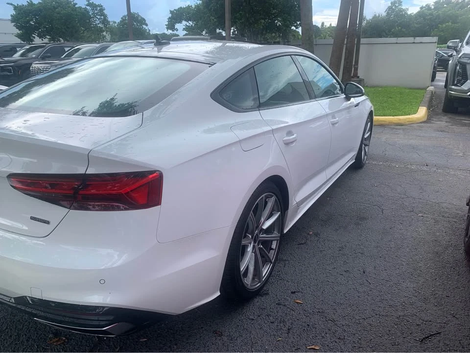 2025 Audi B10 A5 - Image 4 of 8