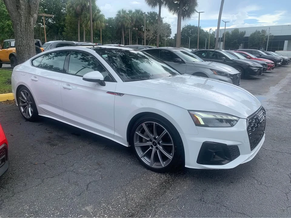 2025 Audi B10 A5 - Image 2 of 8
