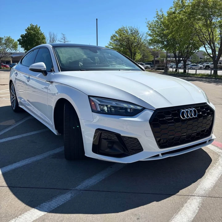 2025 Audi B10 A5 - Image 2 of 11