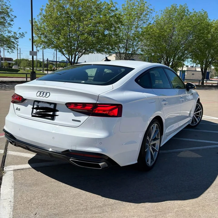 2025 Audi B10 A5 - Image 3 of 11