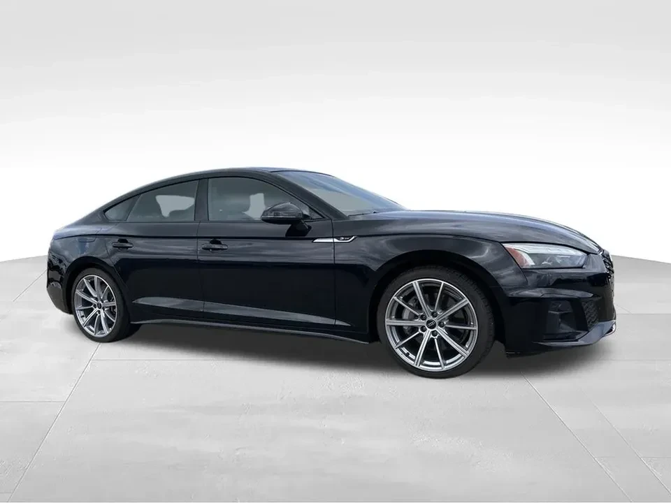 2025 Audi B10 A5 - Image 2 of 9