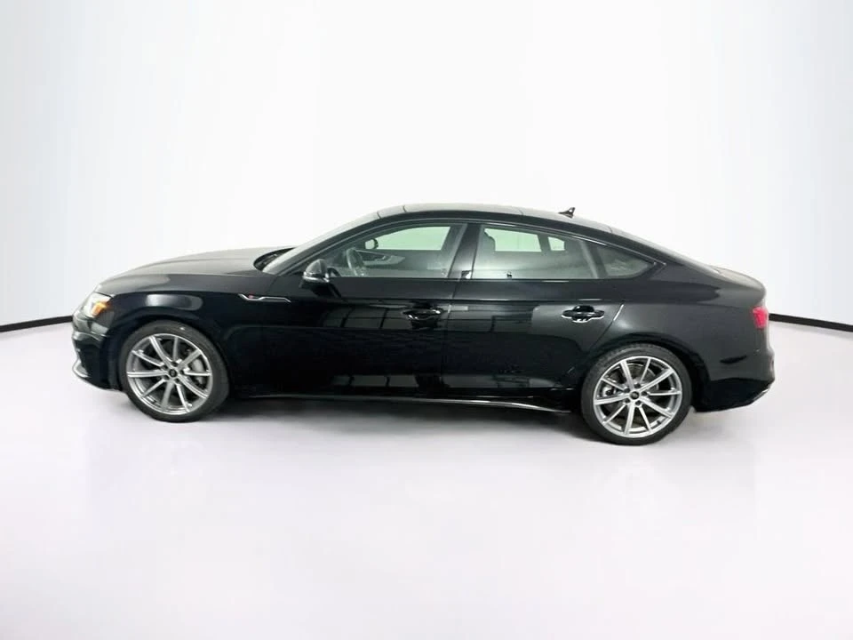2025 Audi B10 A5 - Image 8 of 10