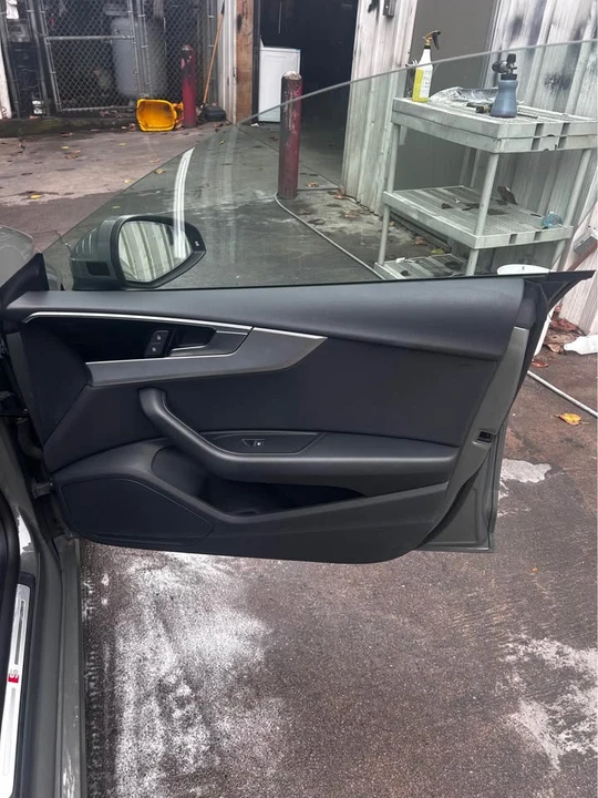 2025 Audi B10 A5 - Image 9 of 17