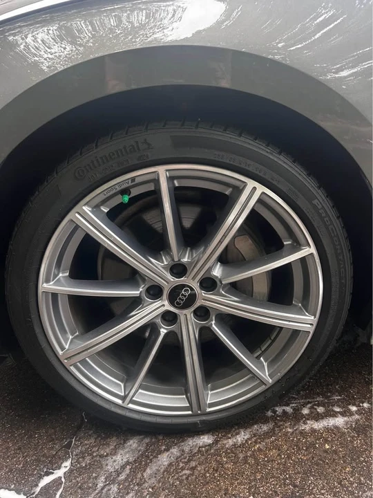 2025 Audi B10 A5 - Image 3 of 17