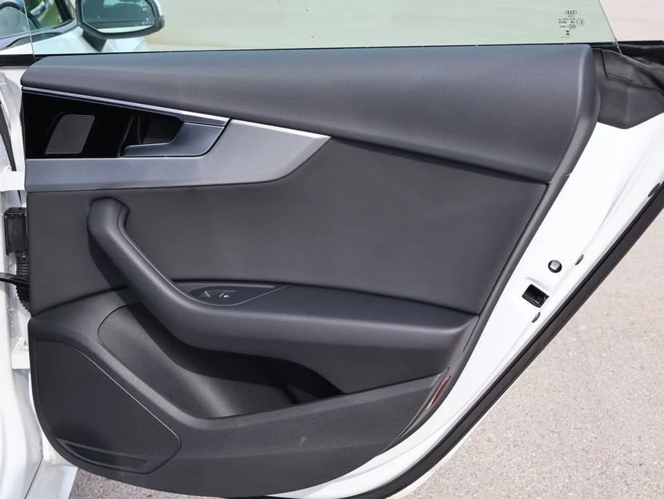 2025 Audi B10 A5 - Image 17 of 20
